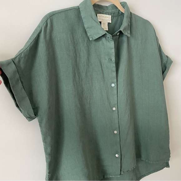 Cynthia Rowley 100% Linen Short Sleeve Pearlized Button Up Blouse size S - Picture 3 of 9